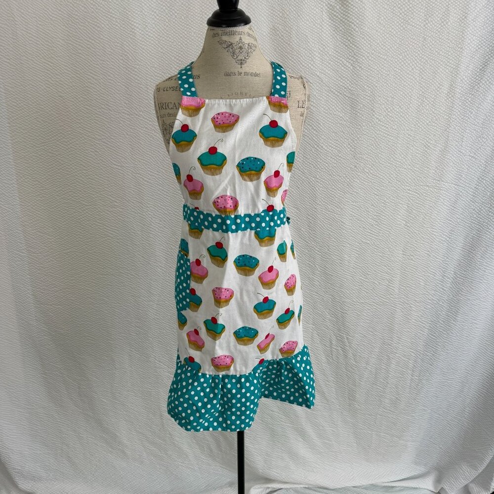 Gourmet Club Cupcake Print Cotton Apron With Polka Dot Ruffles & Pockets OSFM
